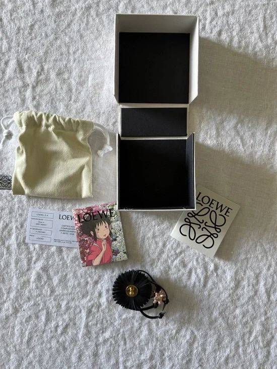 LOEWE Spirited Away Black Soot Sprite Hair Bag Charm with Rose-Gold Star - Picture 3 of 5